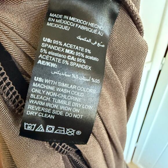 Chico's Womens Jumpsuit Sz 4 XXL 20 22 Taupe Classic Tie Waist Romper - Picture 8 of 8